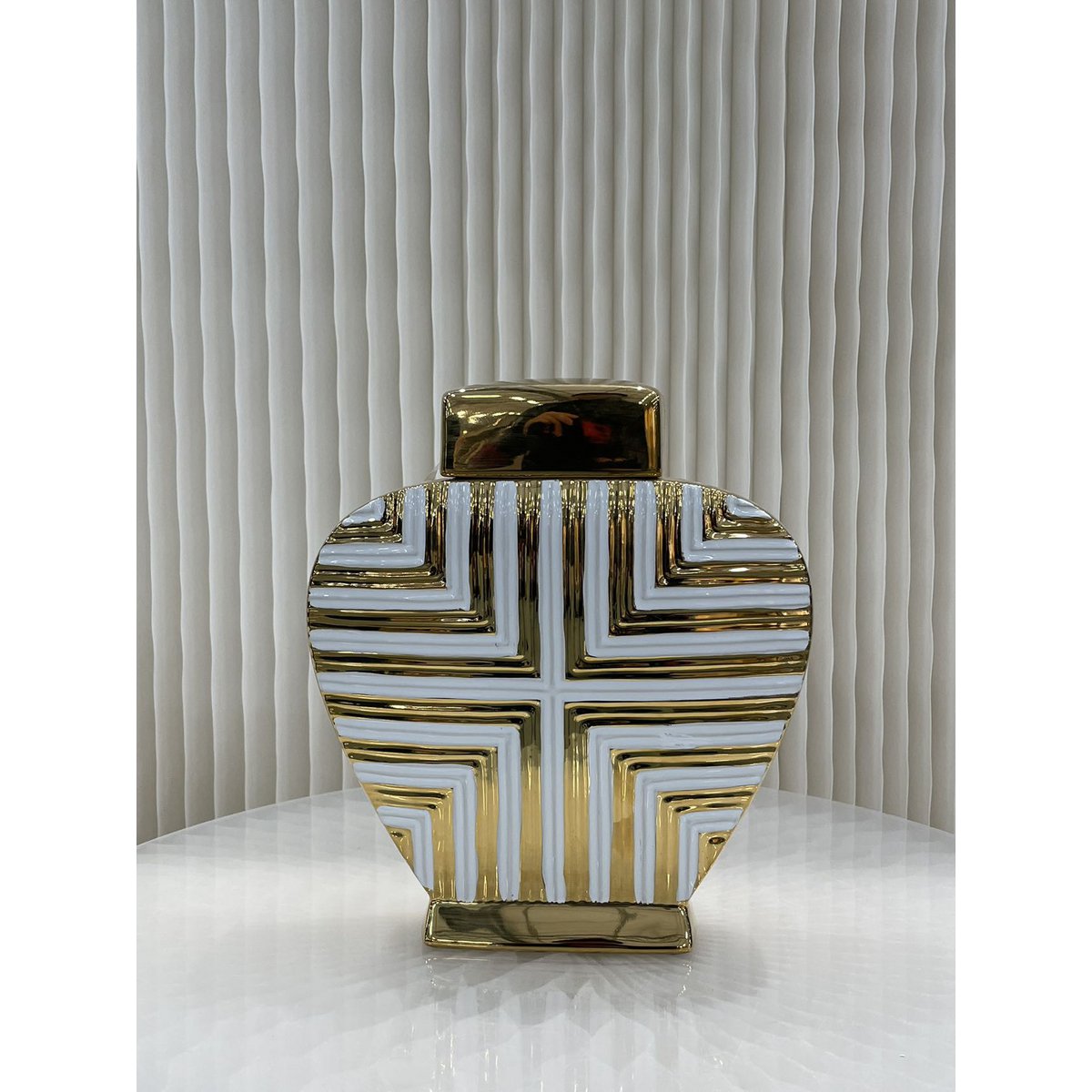 Porseleinen Pot in Goud en Wit - Art Deco Inspiratie